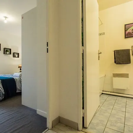 Apartament Chic With Bar In Paris Saint-Denis (Seine-Saint-Denis)